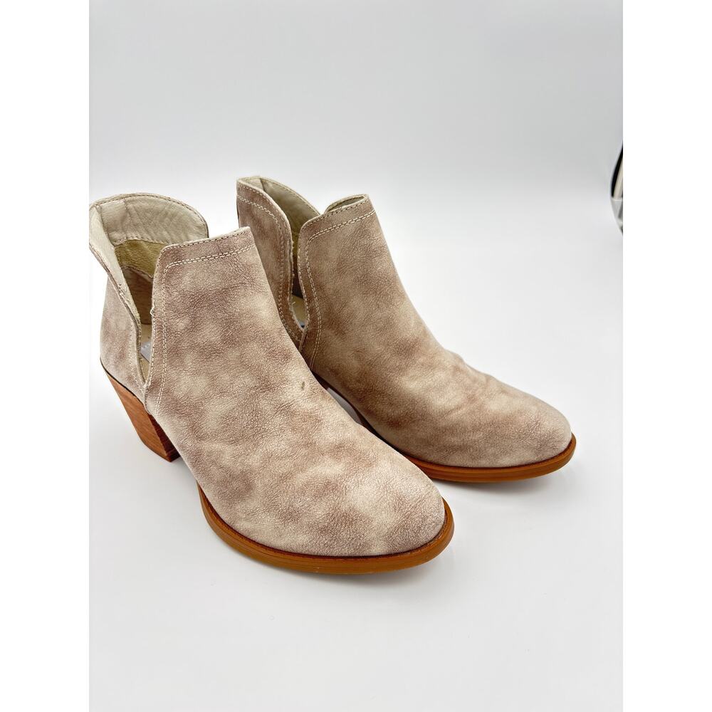 Very G Ankle Bootie - Reagan Cream